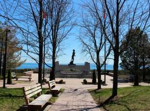 Terry Fox Monument & Tourist Information Centre